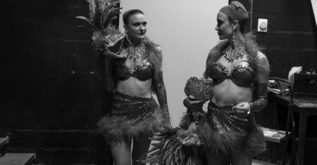 Cantora de cabaré de 98 anos é destaque em Provincetown neste verão Cantora de cabaré de 98 anos é destaque em Provincetown neste verão