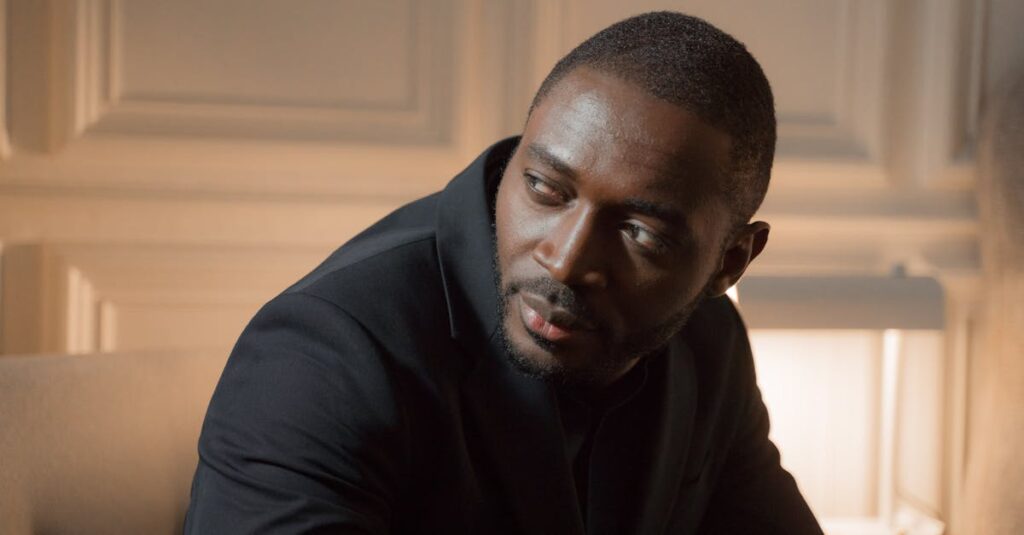 Deputado de Mayo reage com tristeza ao documentário viral de Louis Theroux na Netflix Deputado de Mayo reage com tristeza ao documentário viral de Louis Theroux na Netflix