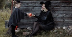 Crunchyroll confirma lançamento do anime esperado Witch Hat Atelier Crunchyroll confirma lançamento do anime esperado Witch Hat Atelier