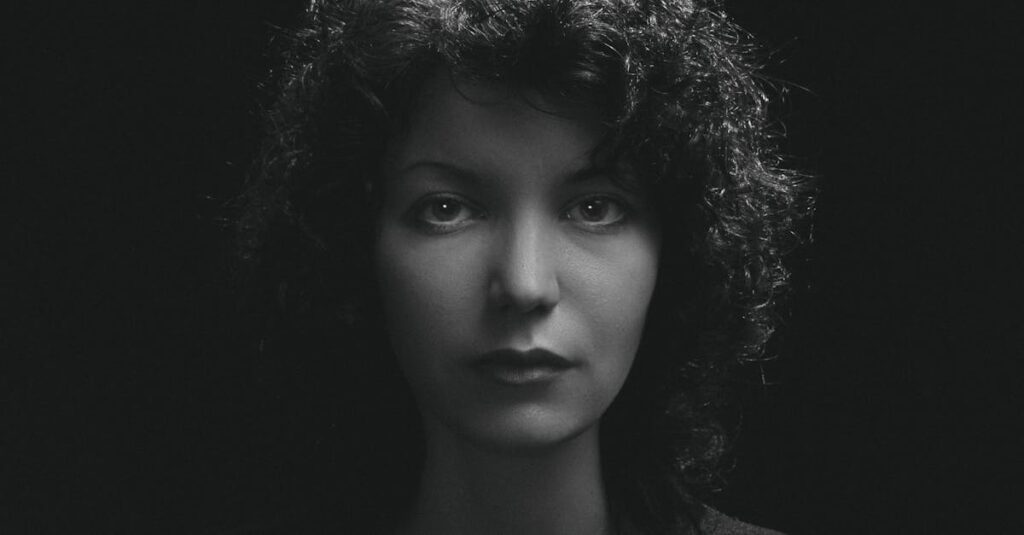 Ex-namorada de influenciador da manosphere pediu para sair de documentário da Netflix Ex-namorada de influenciador da manosphere pediu para sair de documentário da Netflix