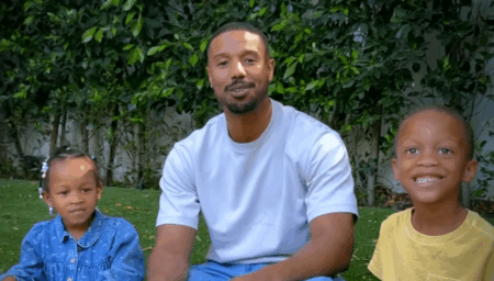 Michael B. Jordan apresenta o trailer do filme Swapped na Netflix
