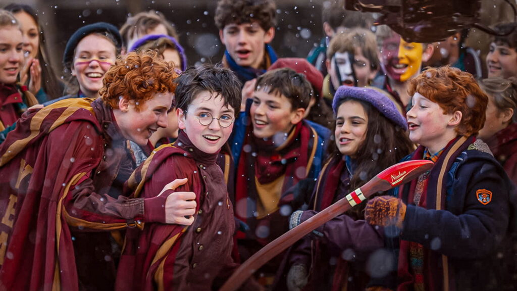 Como assistir Harry Potter BTS: Encontrando Harry e os segredos da produção