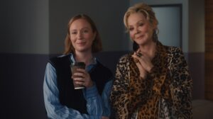 Jean Smart e Hannah Einbinder retornam para temporada final de Hacks na HBO Max Jean Smart e Hannah Einbinder retornam para temporada final de Hacks na HBO Max