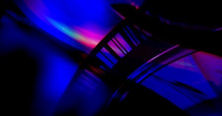 Críticas divididas avaliam terceira temporada de Euphoria na HBO Críticas divididas avaliam terceira temporada de Euphoria na HBO