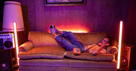 Laurie Metcalf se destaca em nova comédia inusitada da Netflix Laurie Metcalf se destaca em nova comédia inusitada da Netflix