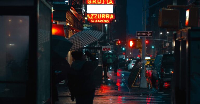 Série policial popular da Netflix estreia segunda temporada hoje