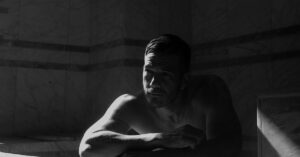 Netflix vai remover todas as temporadas da série com Alan Ritchson