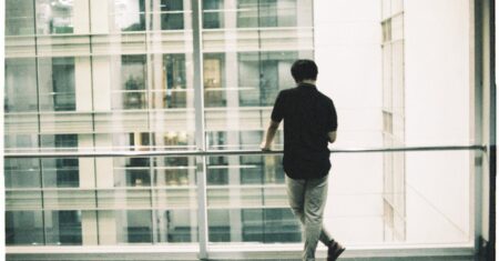 Reed Hastings deixa a Netflix após quase três décadas à frente da empresa