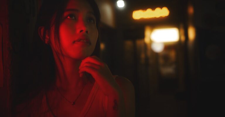 Criador de ‘Baby Reindeer’ volta com crítica dura a homens problemáticos