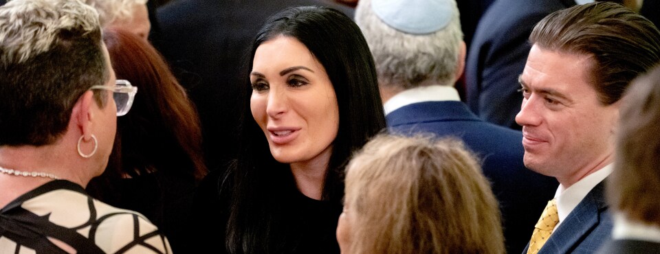 Ação por difamação de Loomer contra HBO e Maher é rejeitada