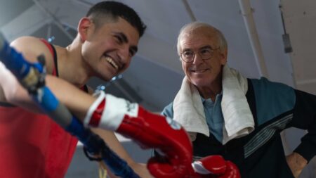 Pierce Brosnan e Amir El-Masry estrelam drama emocionante sobre boxe