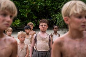 Nova adaptação de ‘Senhor das Moscas’ na Netflix destaca a gentileza em vez da violência