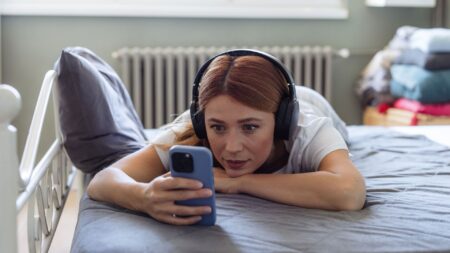 Assinante de 25 anos debate impacto do Clips no app móvel da Netflix