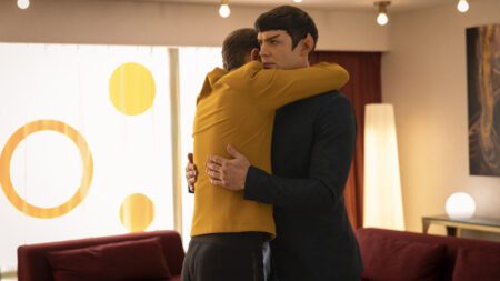 Trailer da 4ª temporada de Jornada nas Estrelas revela dragão e romance de Kirk e Spock Trailer da 4ª temporada de Jornada nas Estrelas revela dragão e romance de Kirk e Spock